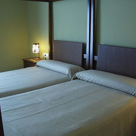 Hotel Las Casas Del Duque Osuna Ngoại thất bức ảnh